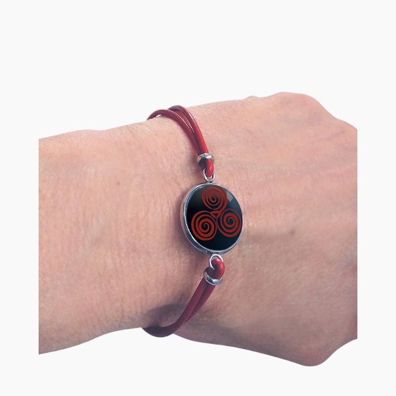 Bracelet Breton "Âme Celte" - Cabochon, verre et cuir rouge