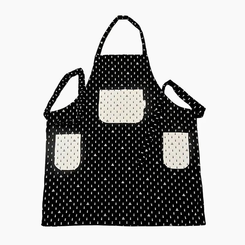 Tablier-Breton-Triskel-et-Hermine-motif-blanc-sur-fond-noir